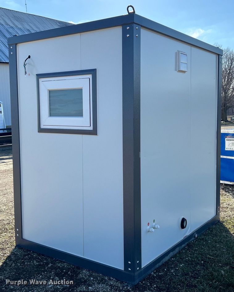 image for item MO9198 Bastone mobile restroom 