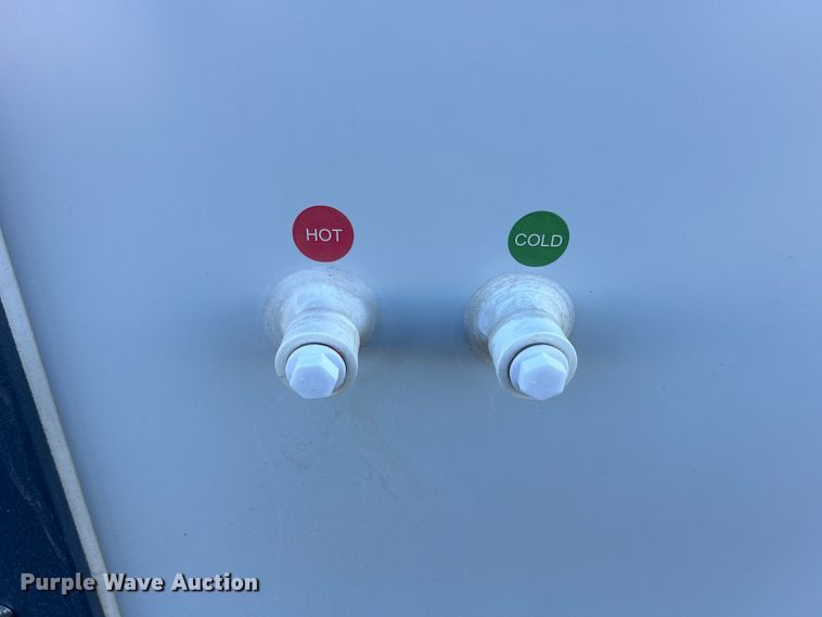 image for item MO9198 Bastone mobile restroom 