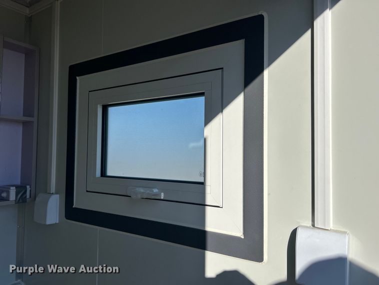 image for item MO9198 Bastone mobile restroom 