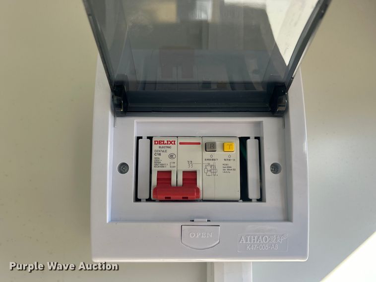 image for item MO9198 Bastone mobile restroom 