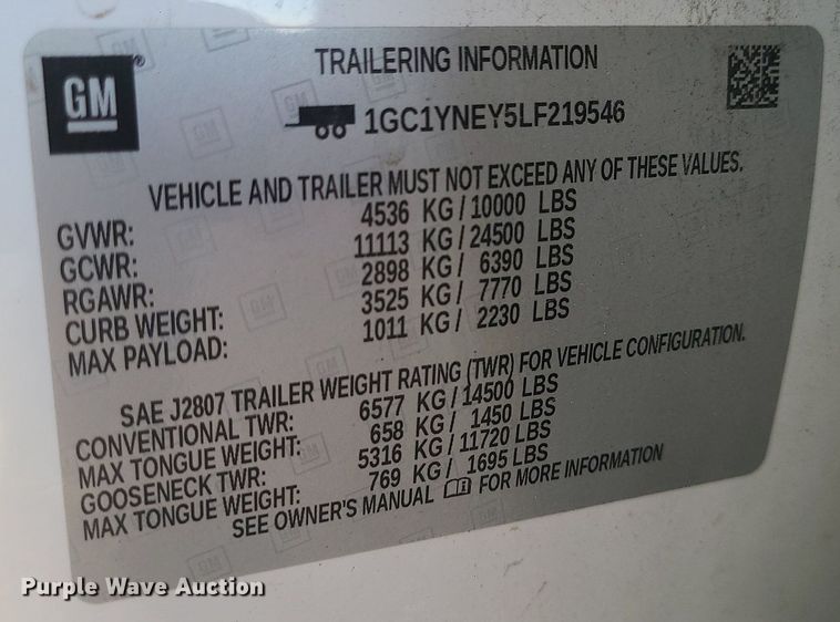 image for item MQ9616 2020 Chevrolet  Silverado 2500HD Crew Cab pickup truck