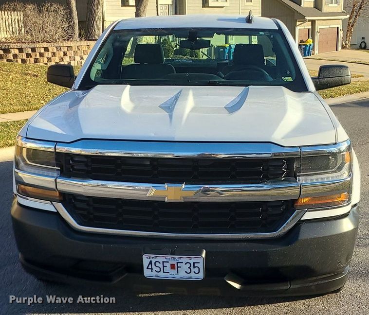 image for item MQ9618 2016 Chevrolet Silverado 1500 pickup truck