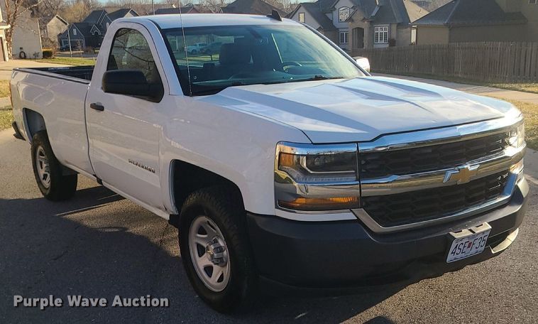 image for item MQ9618 2016 Chevrolet Silverado 1500 pickup truck