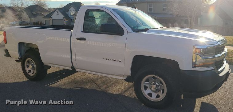 image for item MQ9618 2016 Chevrolet Silverado 1500 pickup truck