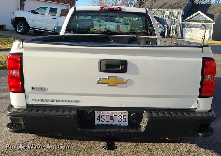 image for item MQ9618 2016 Chevrolet Silverado 1500 pickup truck