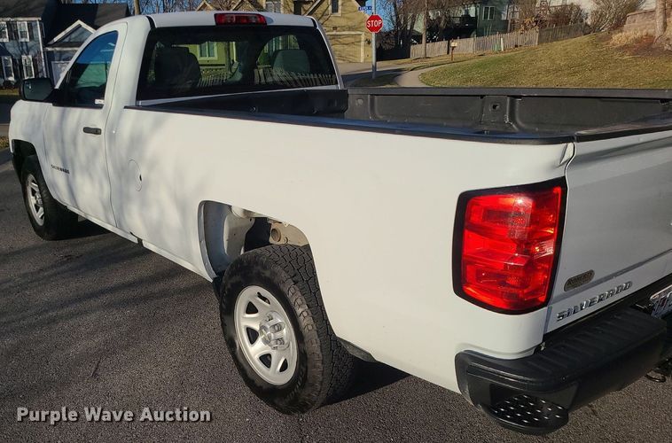 image for item MQ9618 2016 Chevrolet Silverado 1500 pickup truck