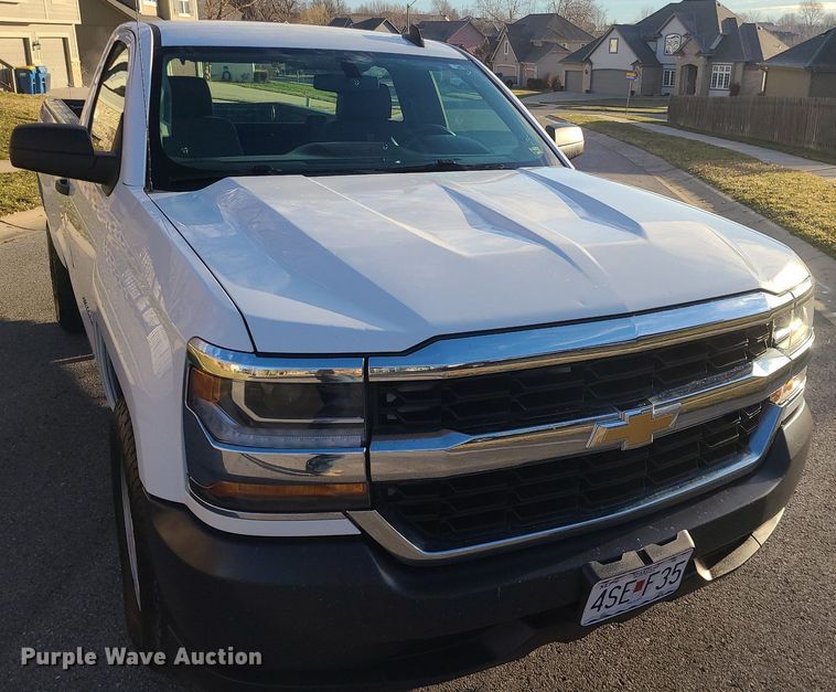 image for item MQ9618 2016 Chevrolet Silverado 1500 pickup truck