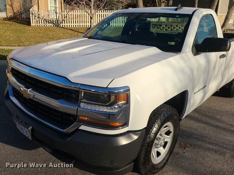 image for item MQ9618 2016 Chevrolet Silverado 1500 pickup truck