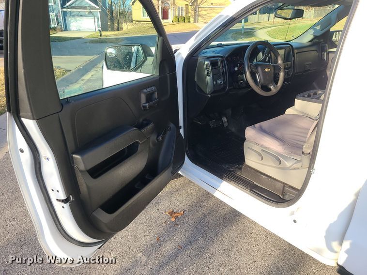 image for item MQ9618 2016 Chevrolet Silverado 1500 pickup truck