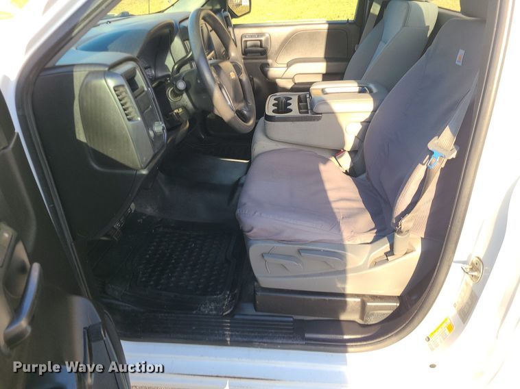 image for item MQ9618 2016 Chevrolet Silverado 1500 pickup truck