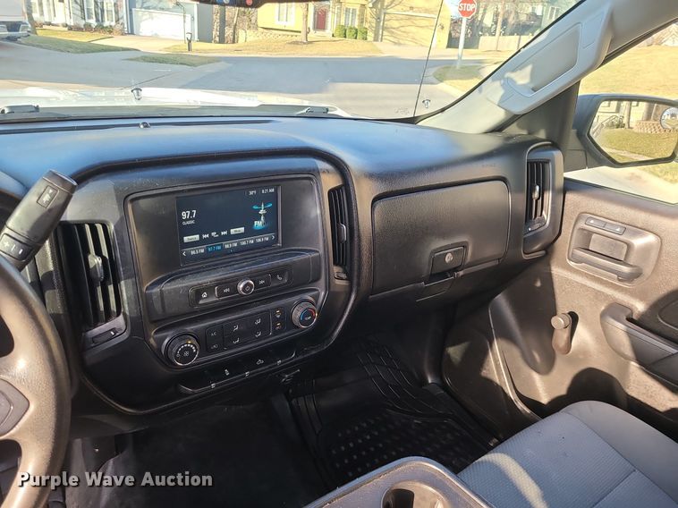 image for item MQ9618 2016 Chevrolet Silverado 1500 pickup truck