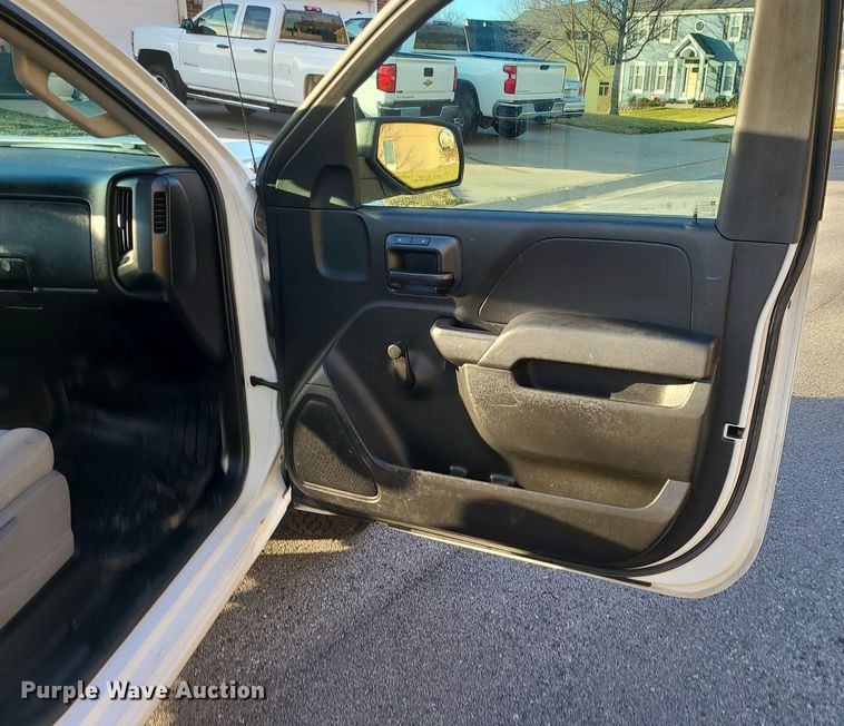 image for item MQ9618 2016 Chevrolet Silverado 1500 pickup truck