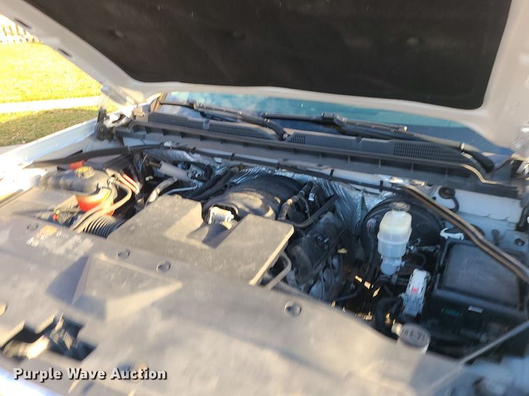 image for item MQ9618 2016 Chevrolet Silverado 1500 pickup truck