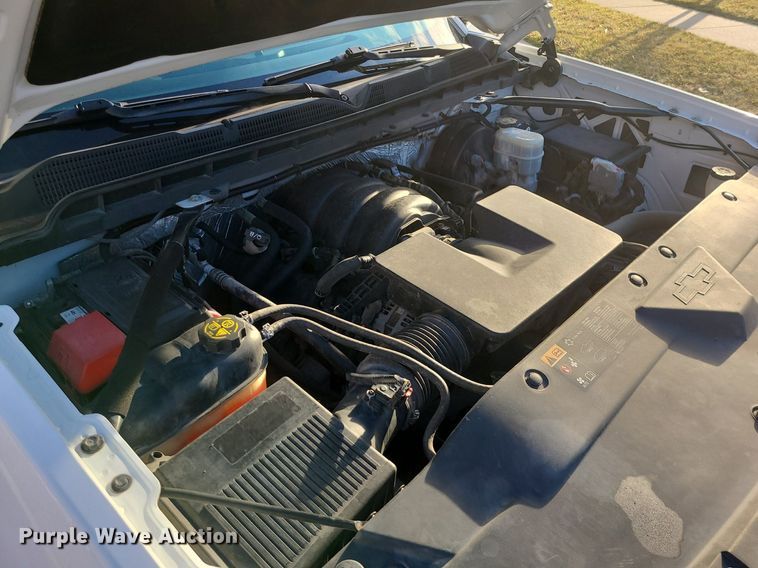 image for item MQ9618 2016 Chevrolet Silverado 1500 pickup truck