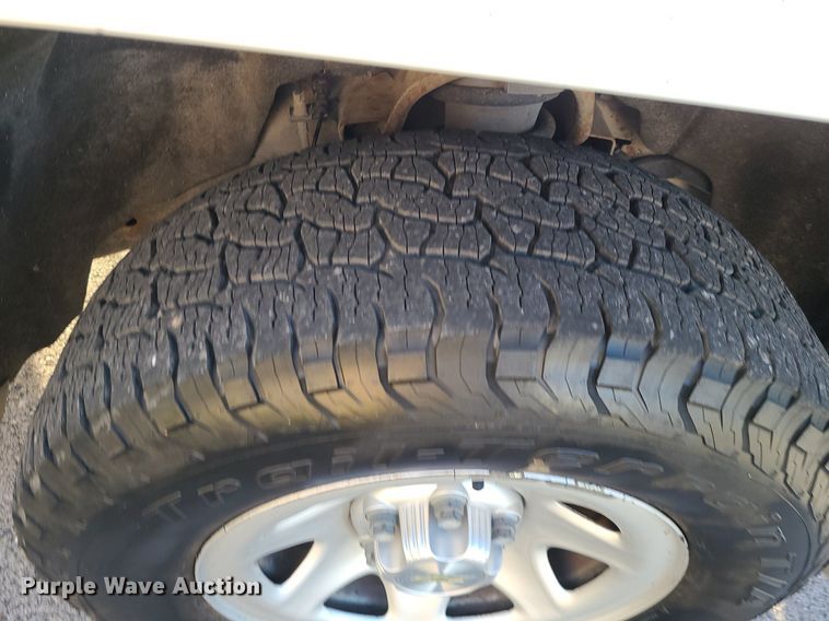 image for item MQ9618 2016 Chevrolet Silverado 1500 pickup truck