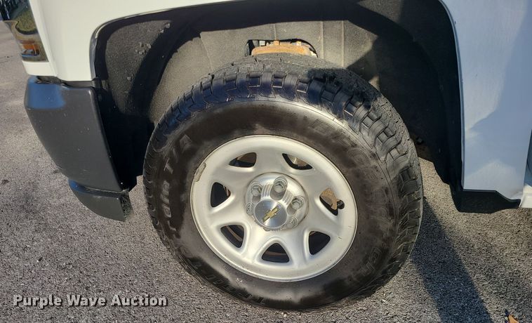 image for item MQ9618 2016 Chevrolet Silverado 1500 pickup truck