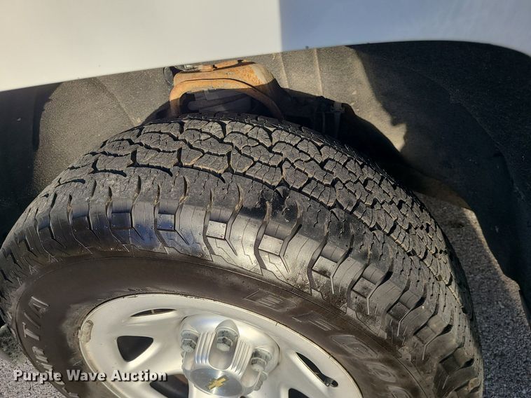 image for item MQ9618 2016 Chevrolet Silverado 1500 pickup truck