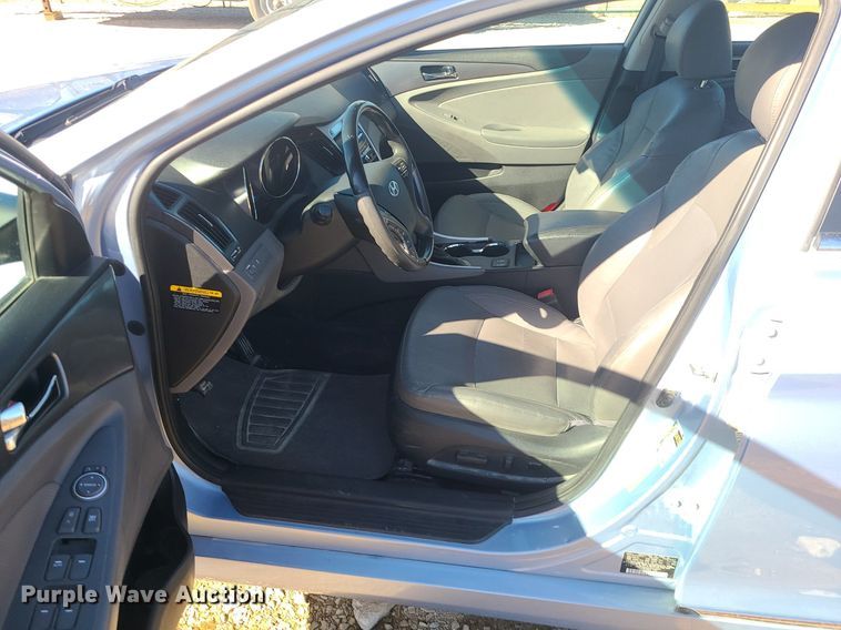 image for item MQ9669 2012 Hyundai  Sonata 