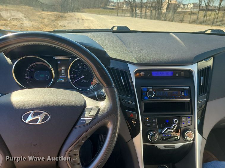 image for item MQ9669 2012 Hyundai  Sonata 