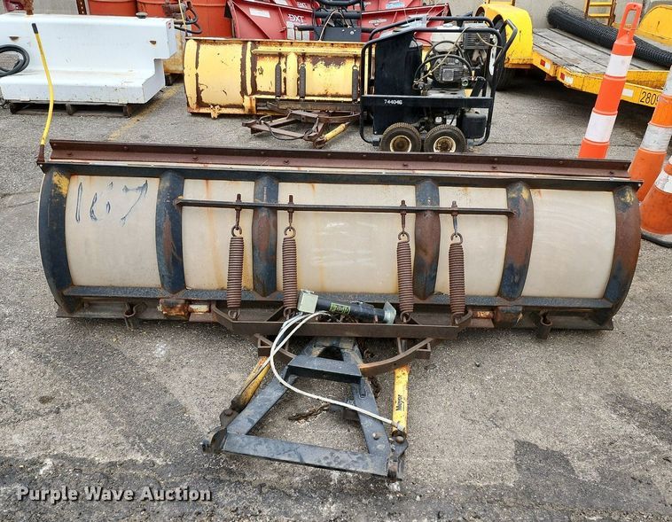 image for item MQ9673 Meyer snow plow