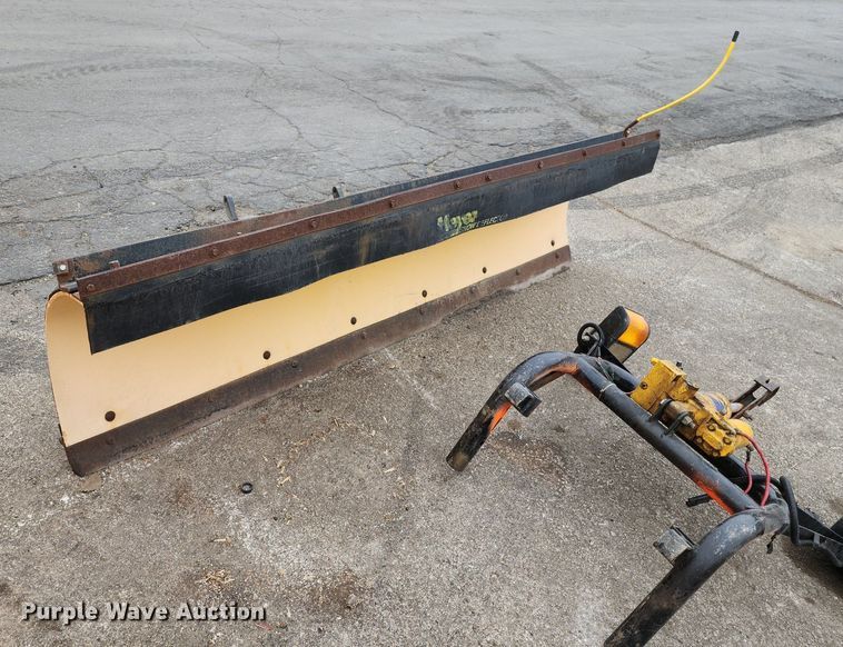 image for item MQ9673 Meyer snow plow