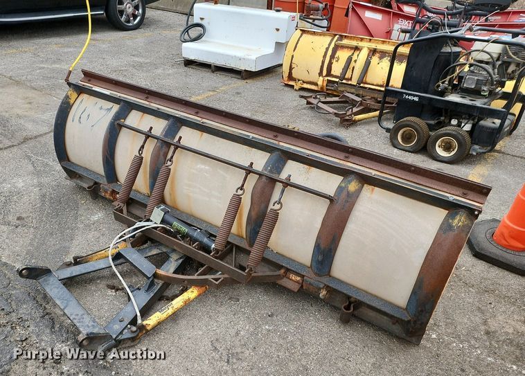 image for item MQ9673 Meyer snow plow