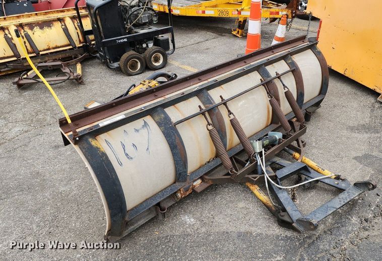 image for item MQ9673 Meyer snow plow