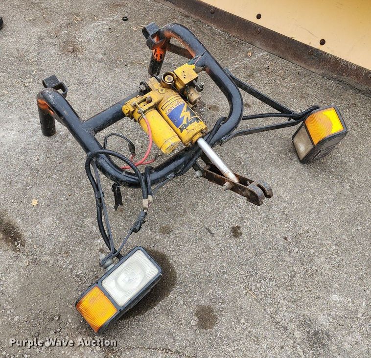 image for item MQ9673 Meyer snow plow