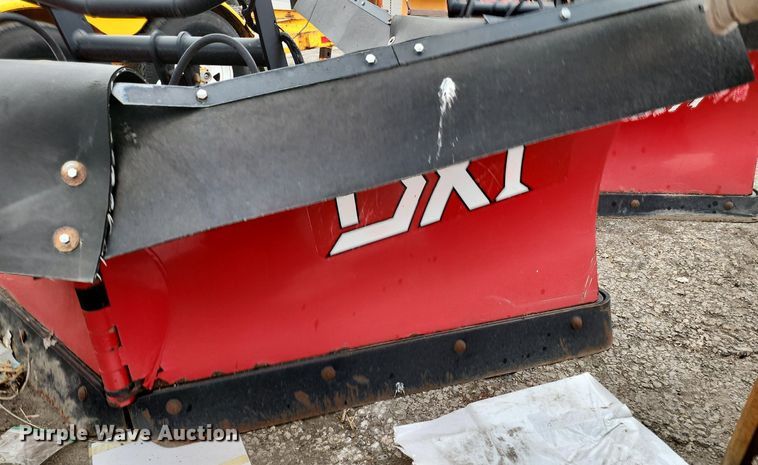 image for item MQ9675 Boss Power-V DXT snow plow 
