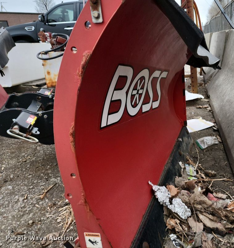 image for item MQ9675 Boss Power-V DXT snow plow 