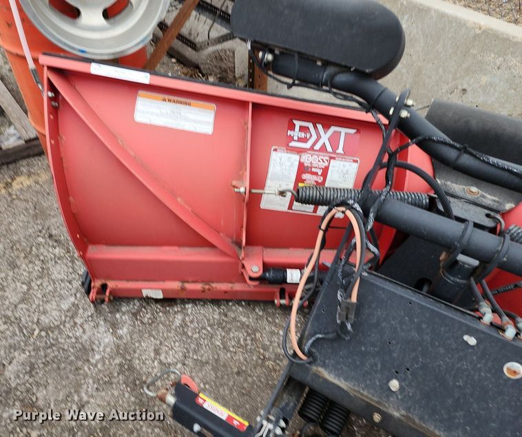 image for item MQ9675 Boss Power-V DXT snow plow 