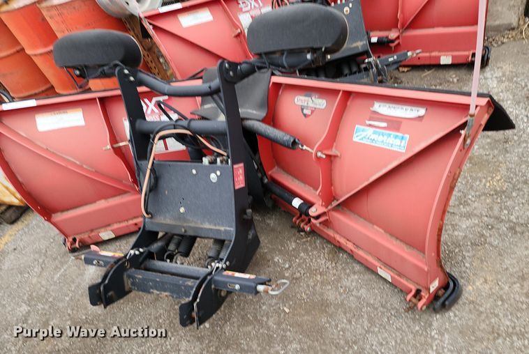 image for item MQ9676 The Boss Power-V DXT snow plow 