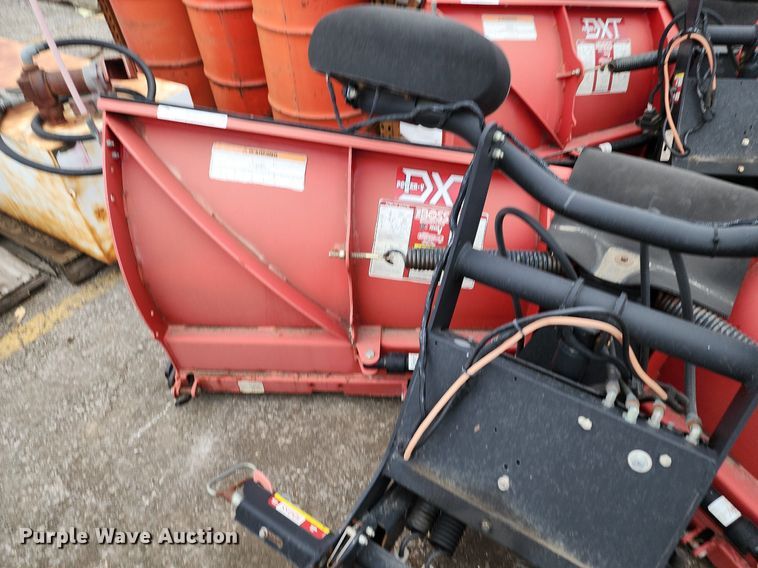 image for item MQ9676 The Boss Power-V DXT snow plow 