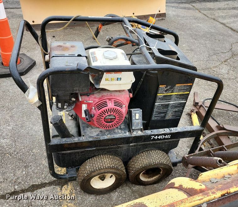image for item MQ9680 Mi-T-M HSP-3504-3MGH pressure washer