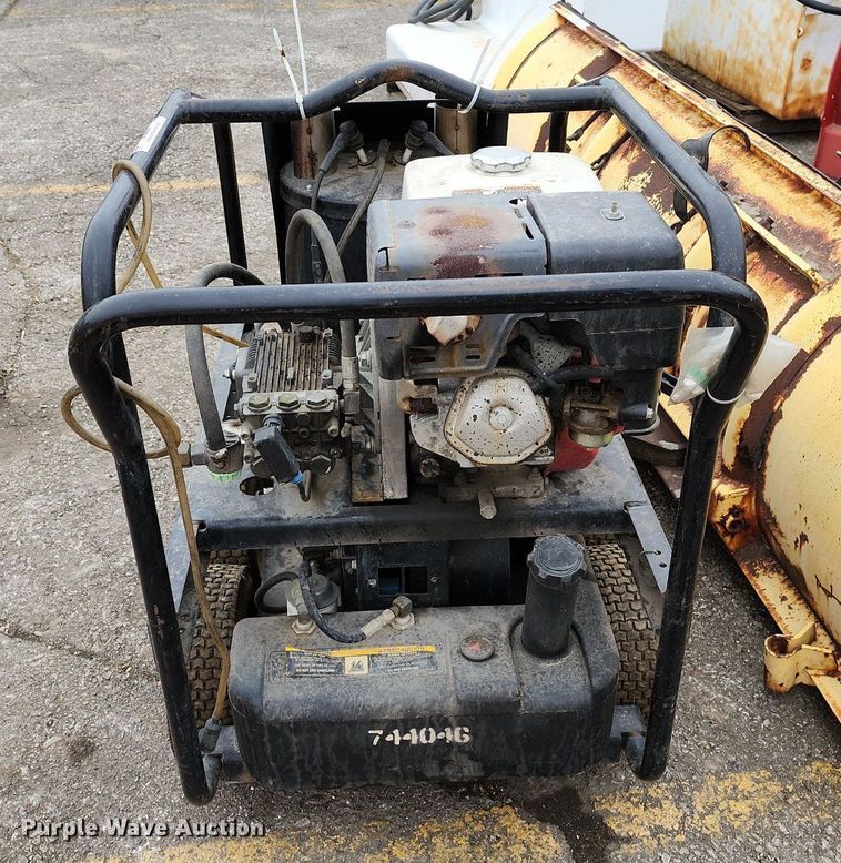 image for item MQ9680 Mi-T-M HSP-3504-3MGH pressure washer