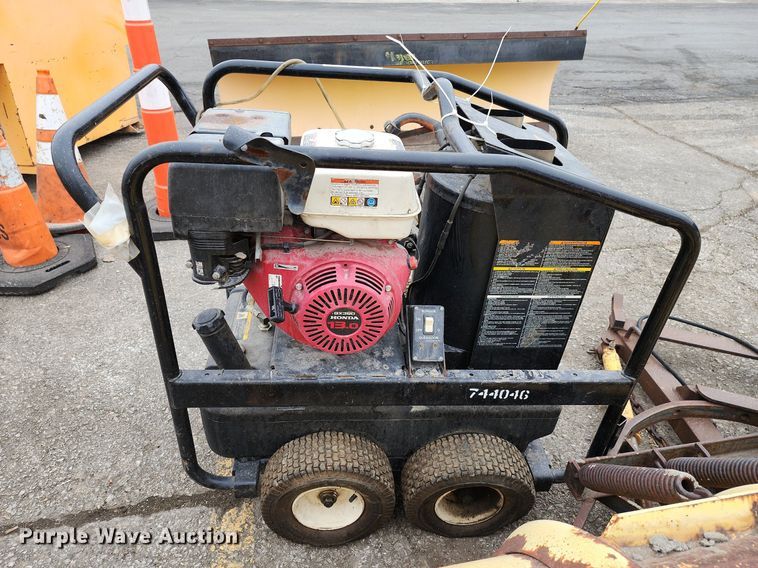 image for item MQ9680 Mi-T-M HSP-3504-3MGH pressure washer