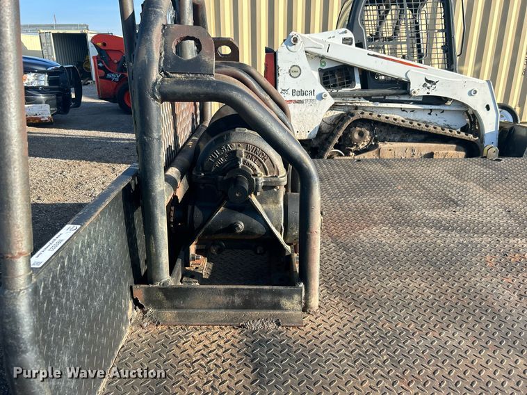 image for item NB9323 Steel winch flatbed