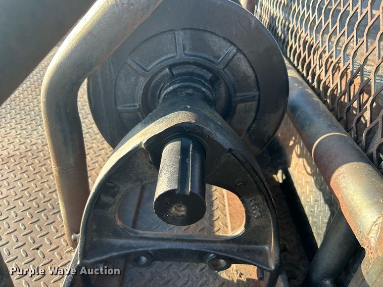 image for item NB9323 Steel winch flatbed