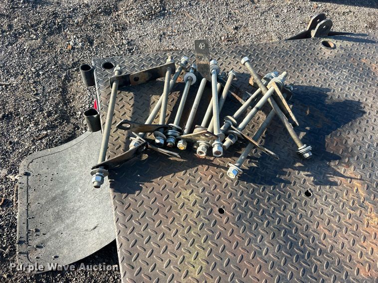 image for item NB9323 Steel winch flatbed