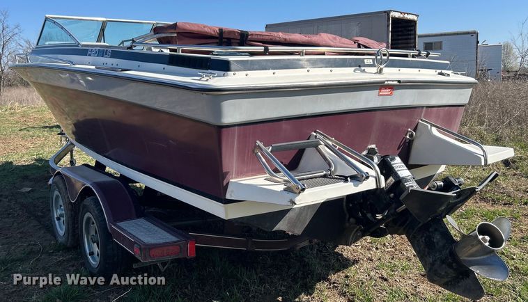 image for item NB9333 1981 Thunderbird F-20 LS boat