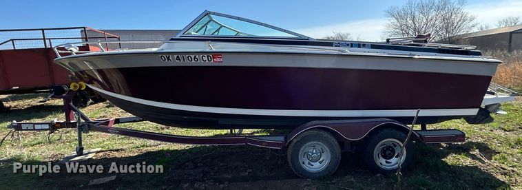 image for item NB9333 1981 Thunderbird F-20 LS boat