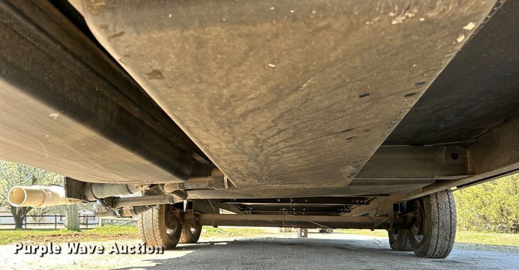 image for item NB9335 2006 Forest River Rockwood camper