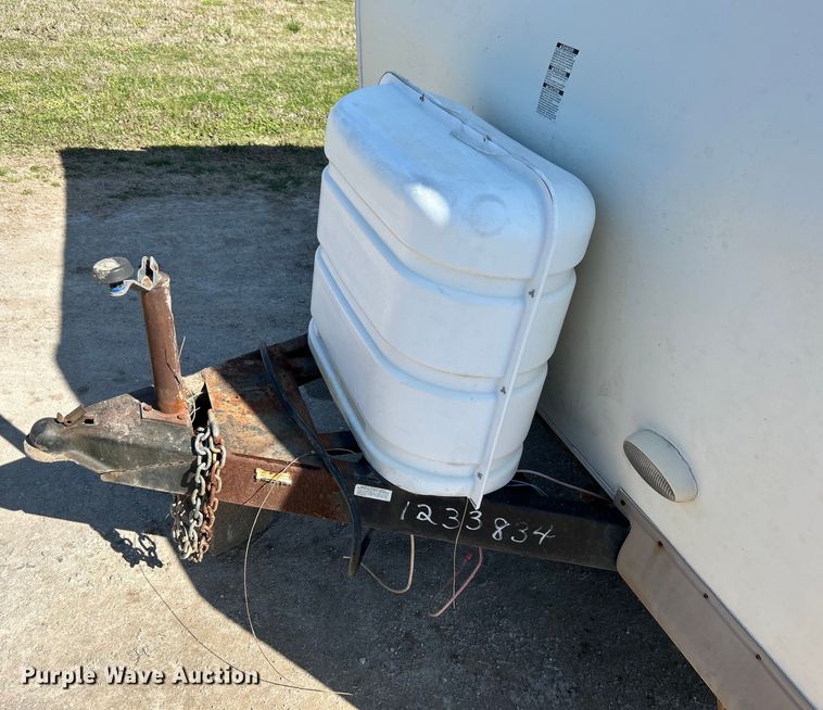 image for item NB9335 2006 Forest River Rockwood camper