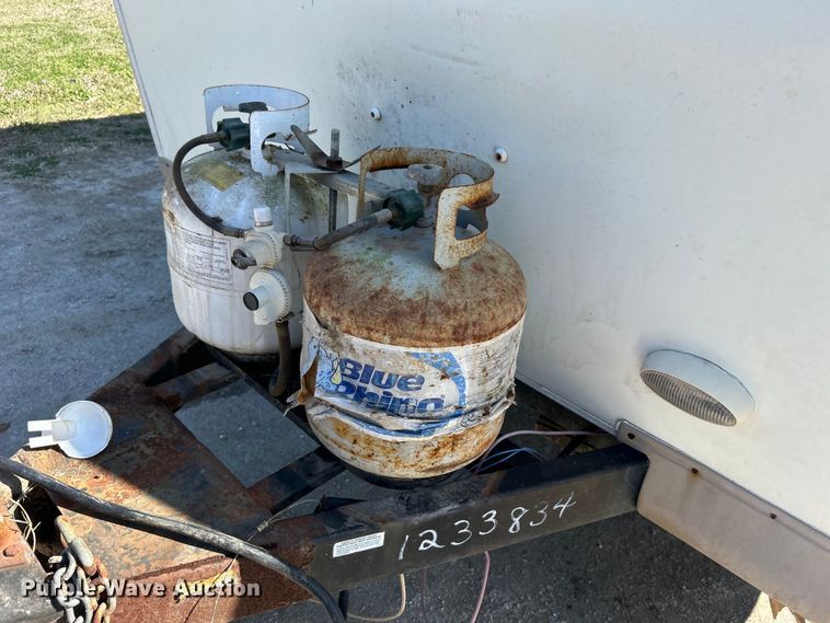 image for item NB9335 2006 Forest River Rockwood camper