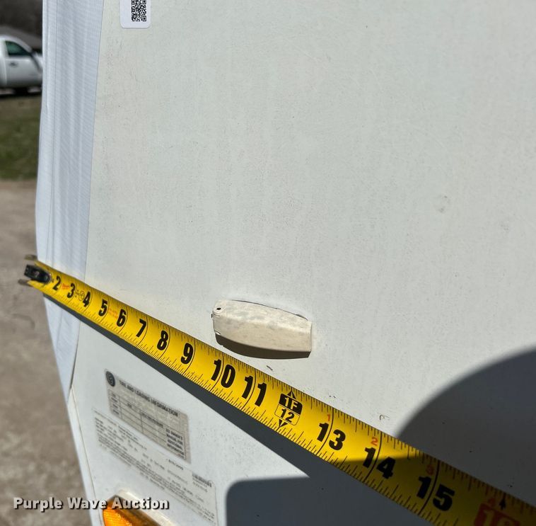 image for item NB9335 2006 Forest River Rockwood camper