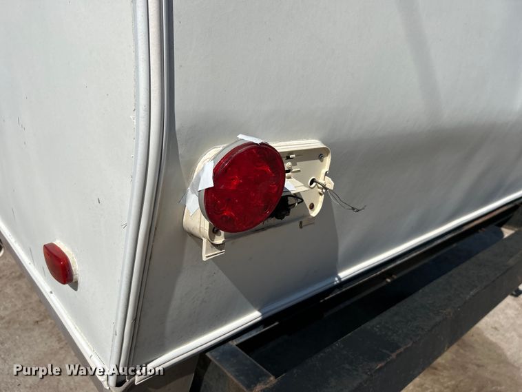 image for item NB9335 2006 Forest River Rockwood camper