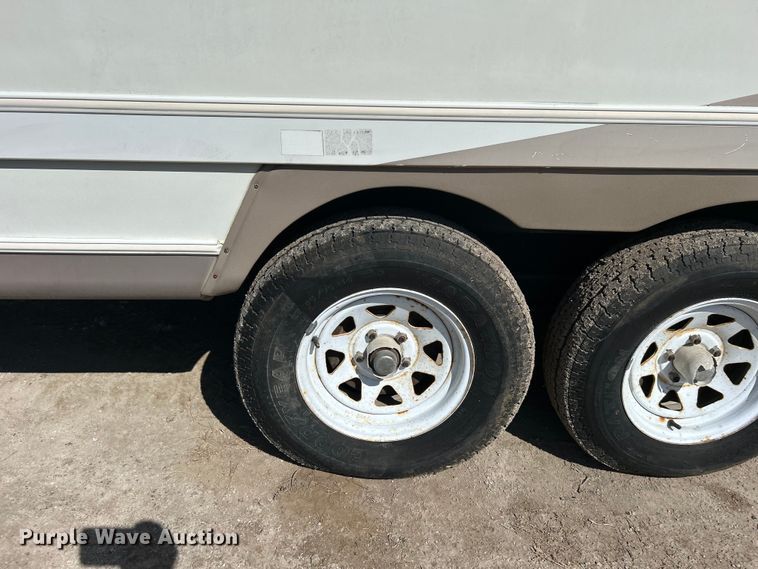 image for item NB9335 2006 Forest River Rockwood camper