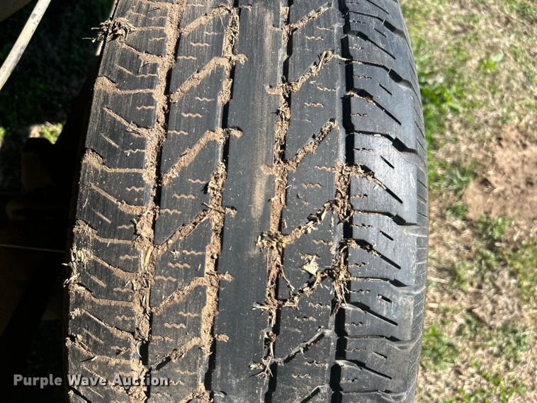 image for item NB9348 1993 Toyota T100 pickup truck