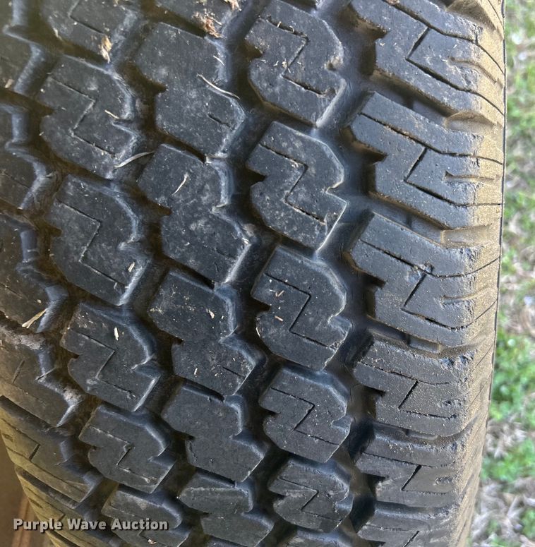 image for item NB9348 1993 Toyota T100 pickup truck