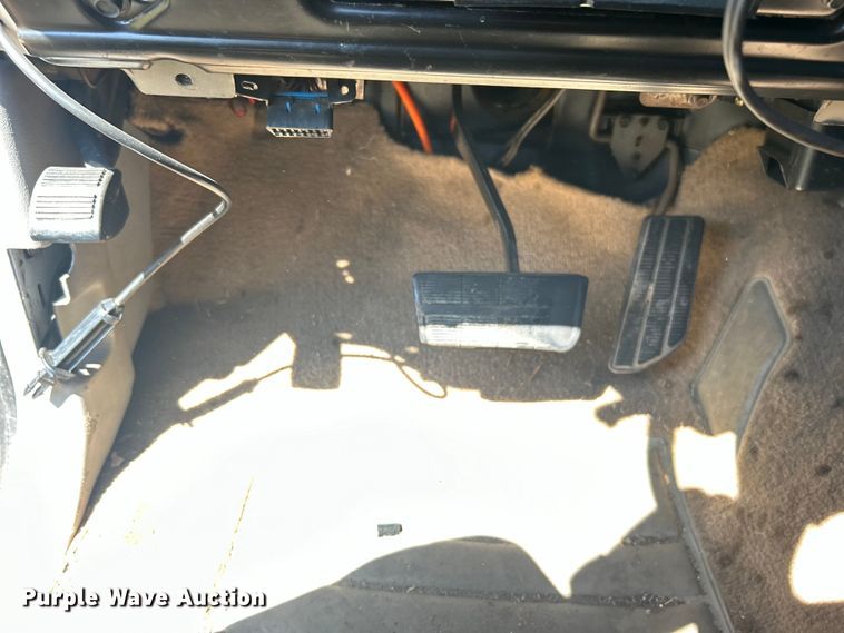 image for item NB9349 1996 Chevrolet C1500 Ext. Cab pickup truck